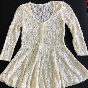 FreePeople xs stretchy lace blouse
